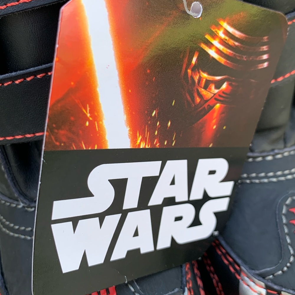 Disney Star Wars Darth Vader Kid’s Boy’s Black Winter Snow Jogger Outdoor Boots - Picture 8 of 9
